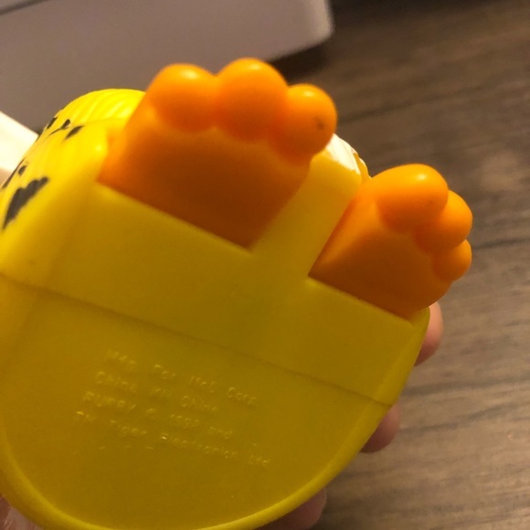 90s Retro Mini Furbys from McDonald’s - Picture 5 of 14